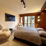 Apartment Pied De Piste Et A 5min Des Bains D'heremence